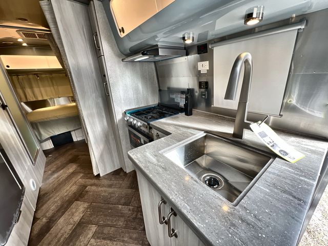 2025 Airstream 25FBQ Base