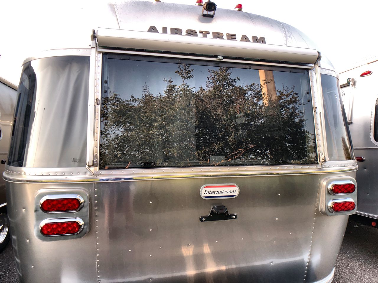 2024 Airstream 27FB Base