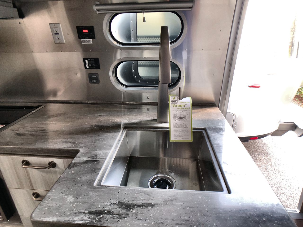 2024 Airstream 27FB Base