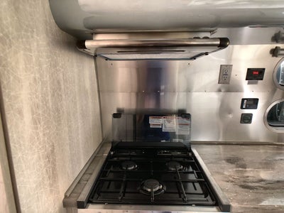 2024 Airstream 27FB Base