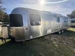 2018 Airstream 33FBQ Base