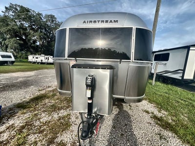 2023 Airstream 25RB Twin Base