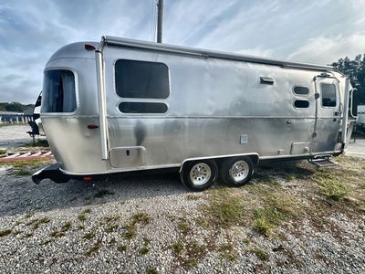 2023 Airstream 25RB Twin Base