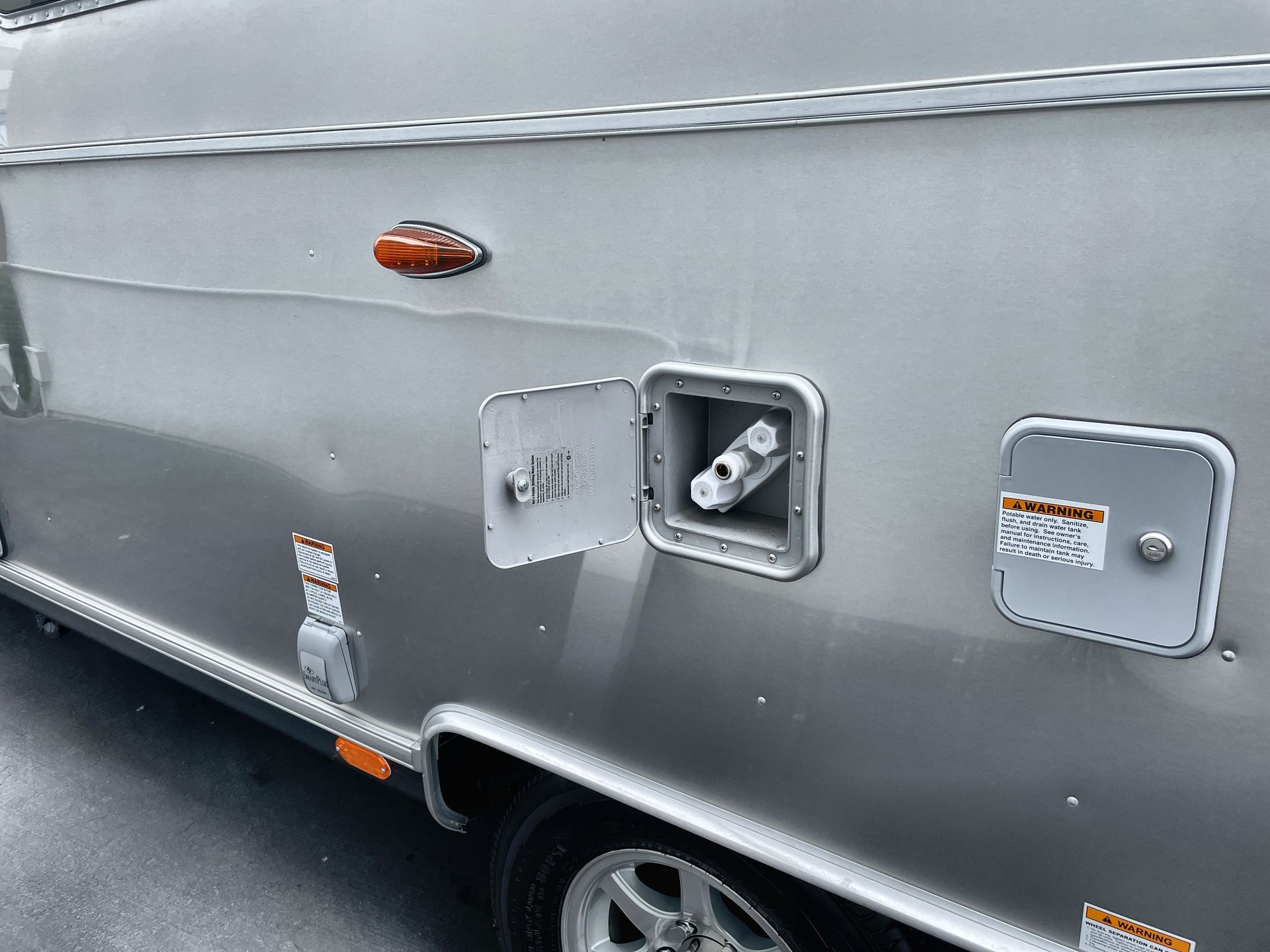2025 Airstream 30FBBQ Base