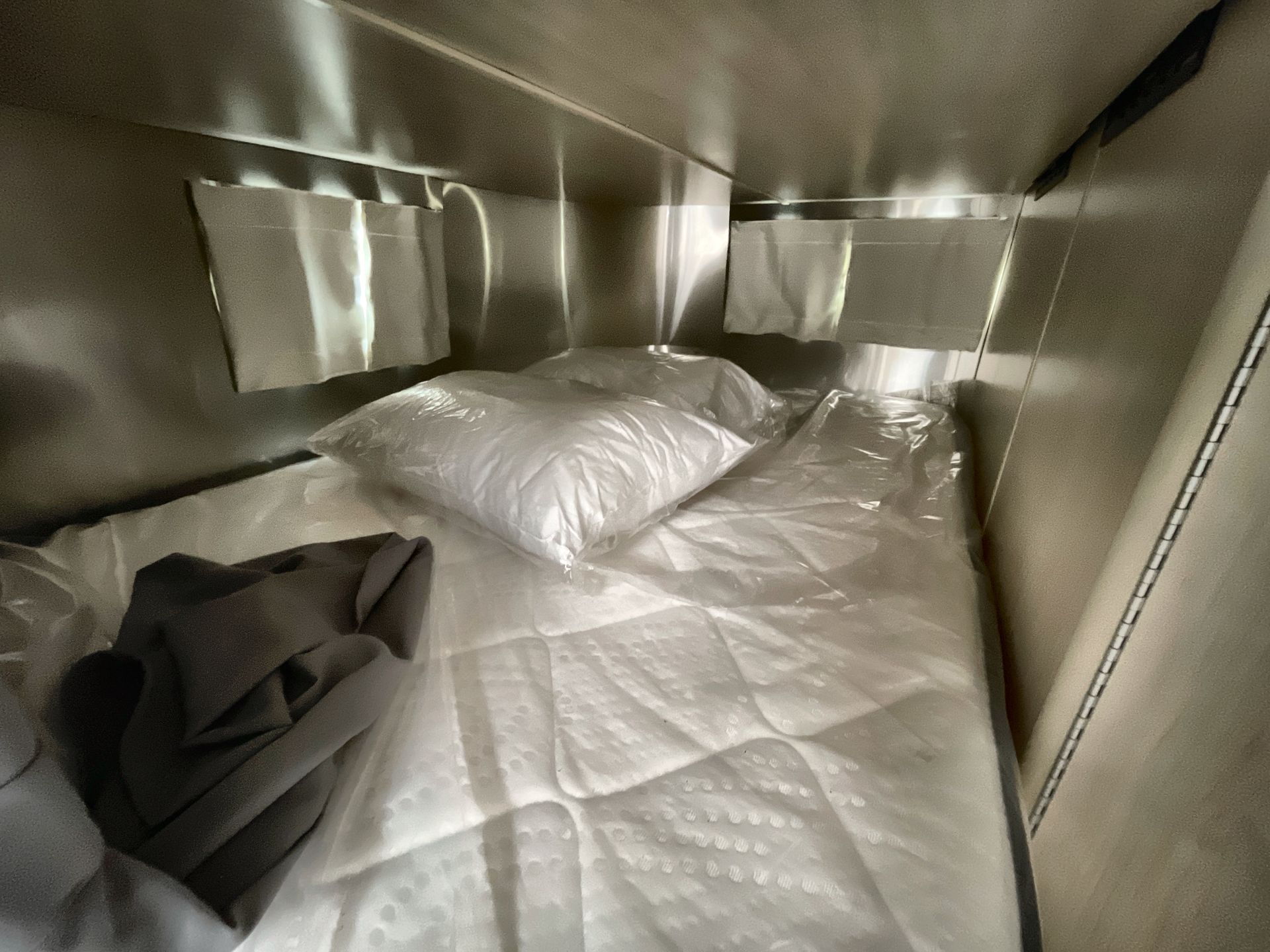 2026 Airstream 30FBBT Base