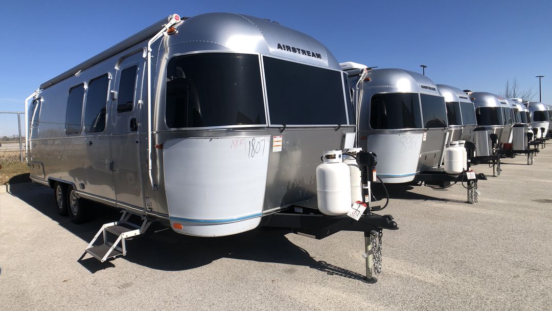 2026 Airstream 28RBT Base