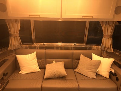2026 Airstream 28RBT Base