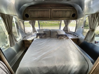 2026 Airstream 30RBQ Base
