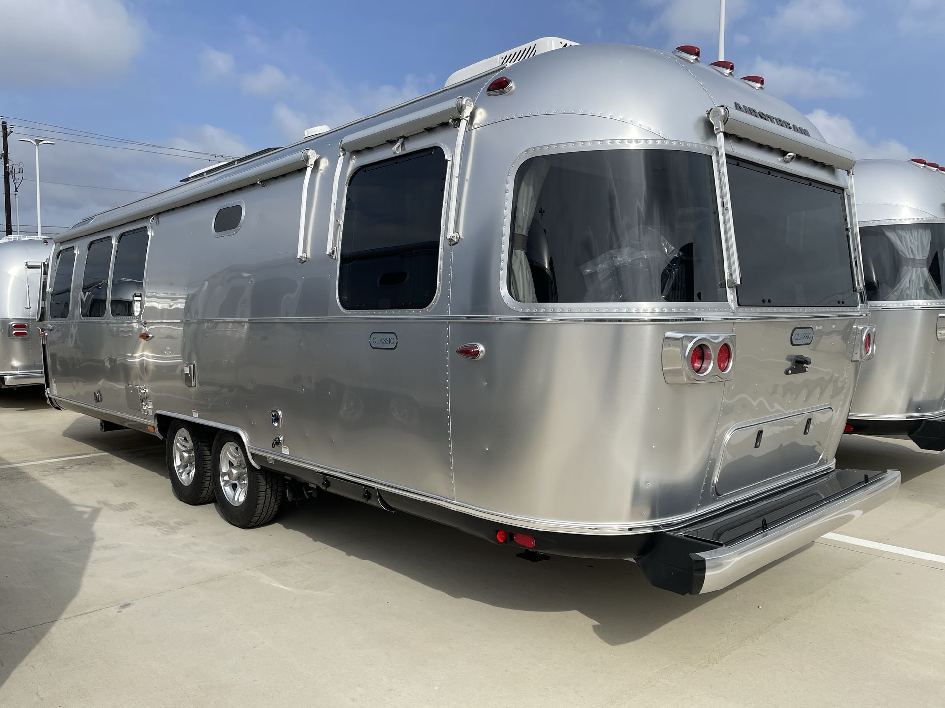 2026 Airstream 30RBQ Base