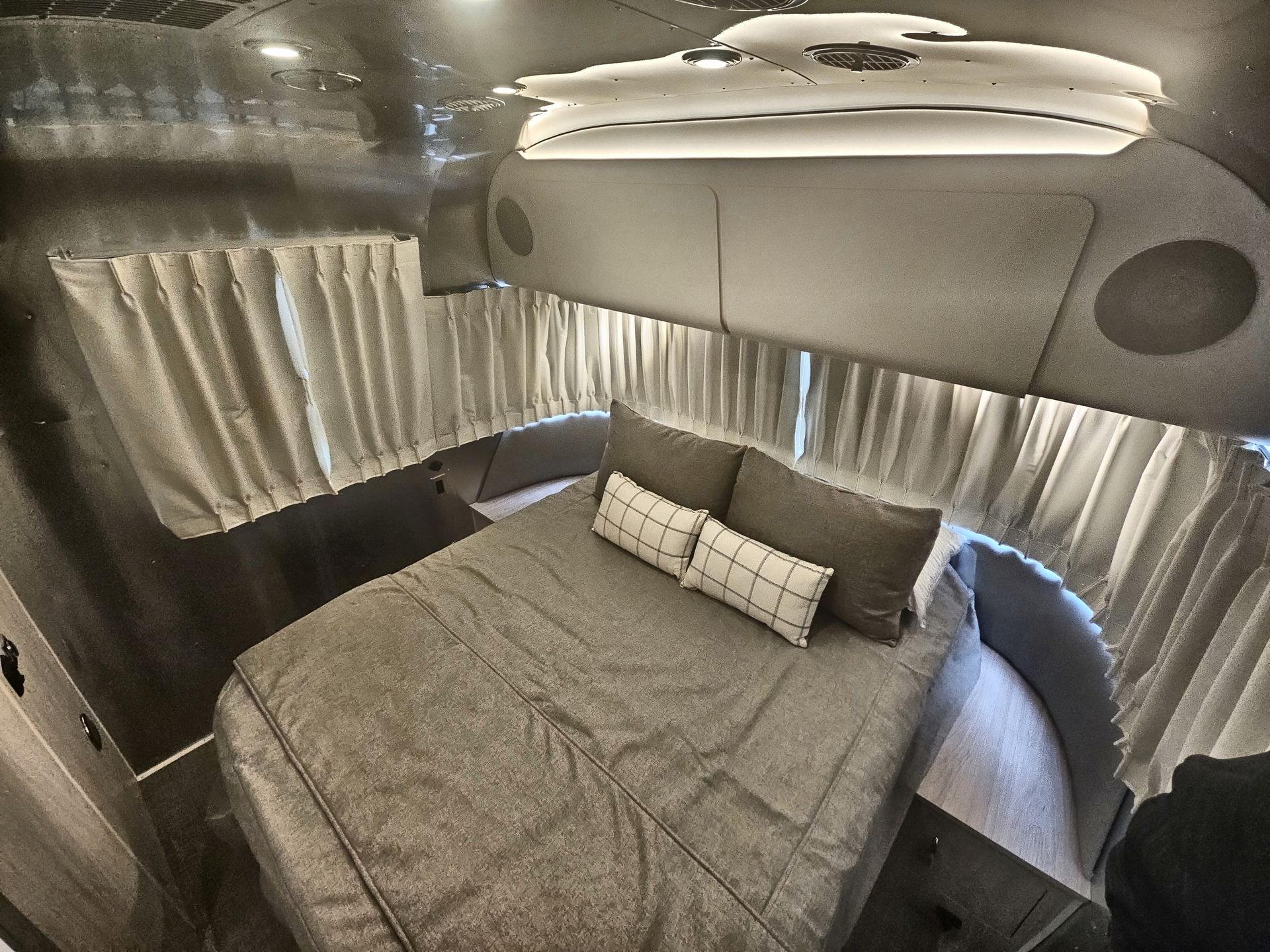2026 Airstream 30RBQ Base