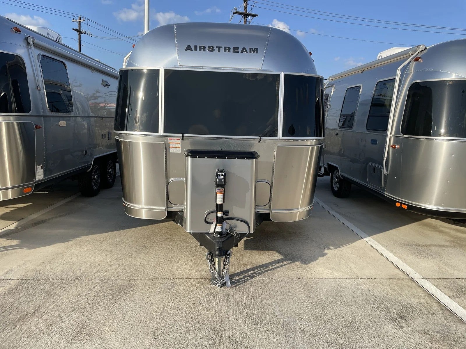 2026 Airstream 23FBT Base