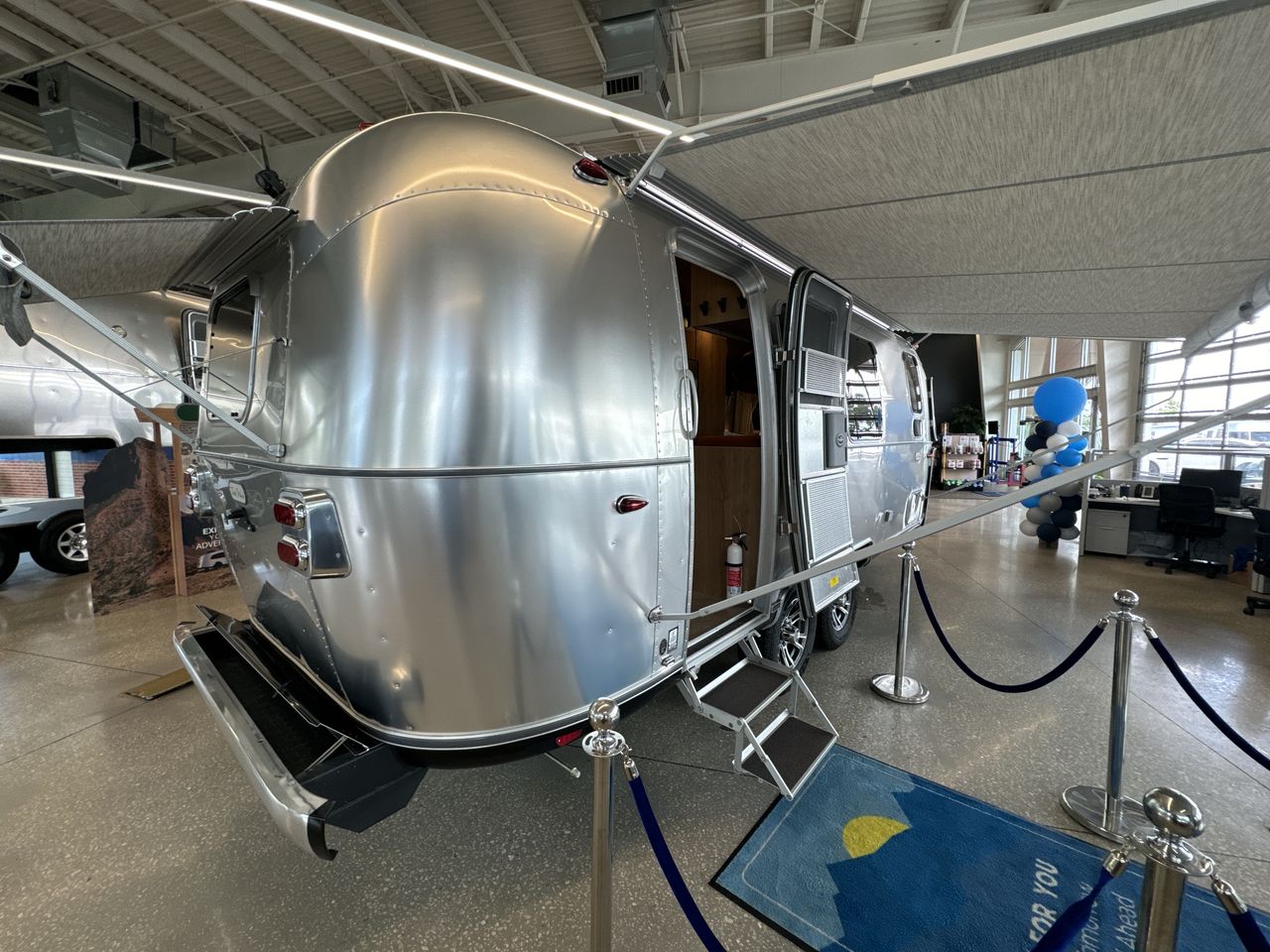 2026 Airstream 23FBT Base