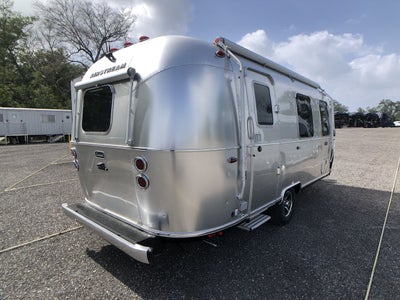 2026 Airstream 22FB Base