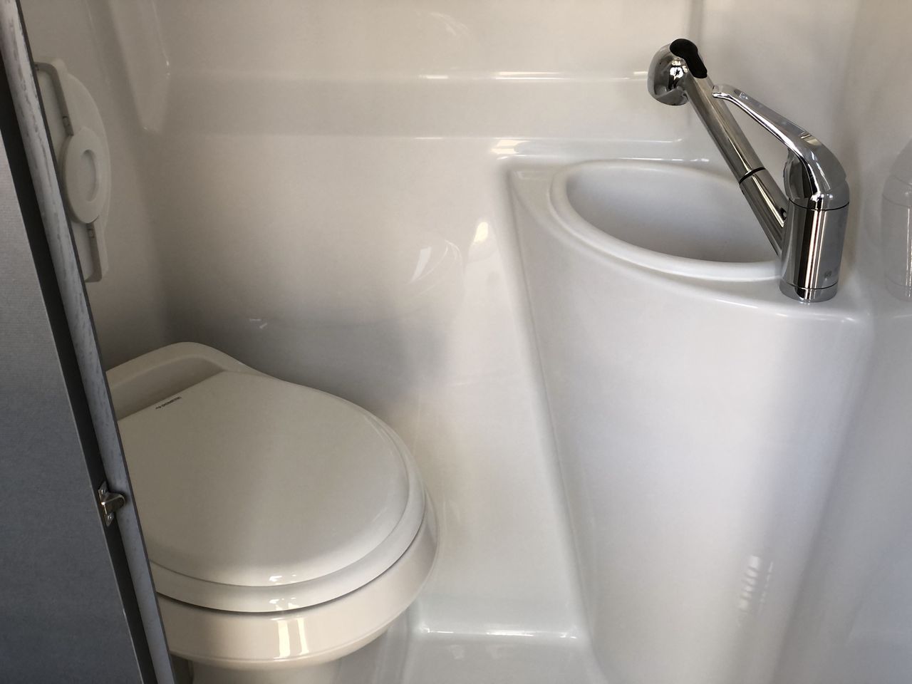 2026 Airstream 19X Base