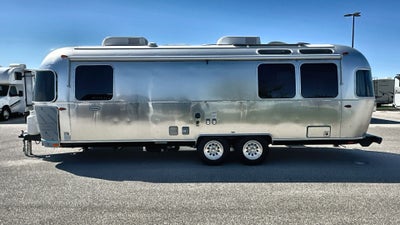 2025 Airstream 27FBQ Base