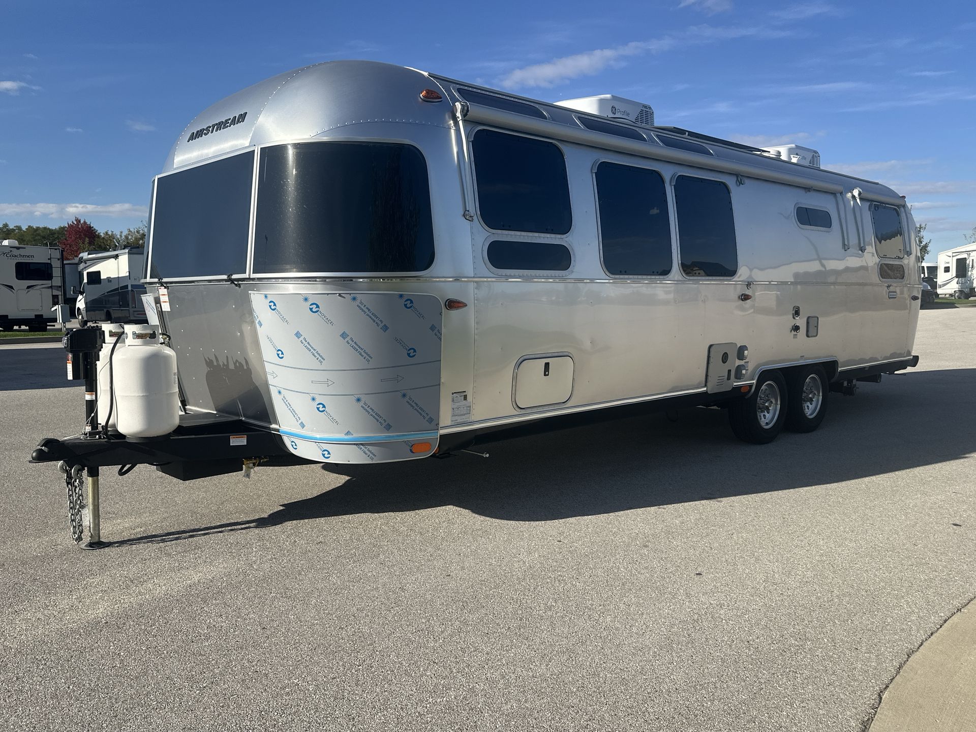 2026 Airstream 30RBQ Base