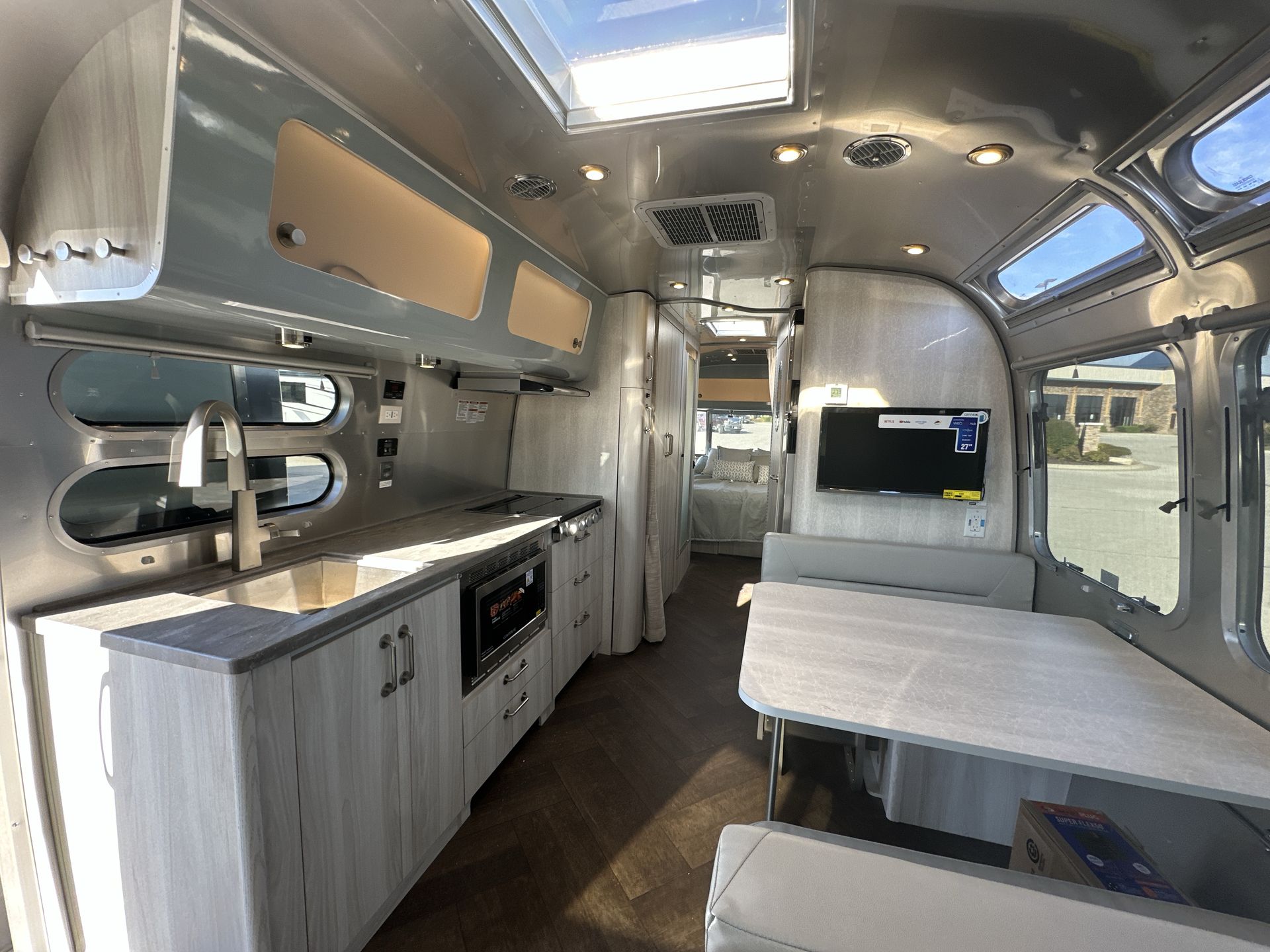 2026 Airstream 30RBQ Base