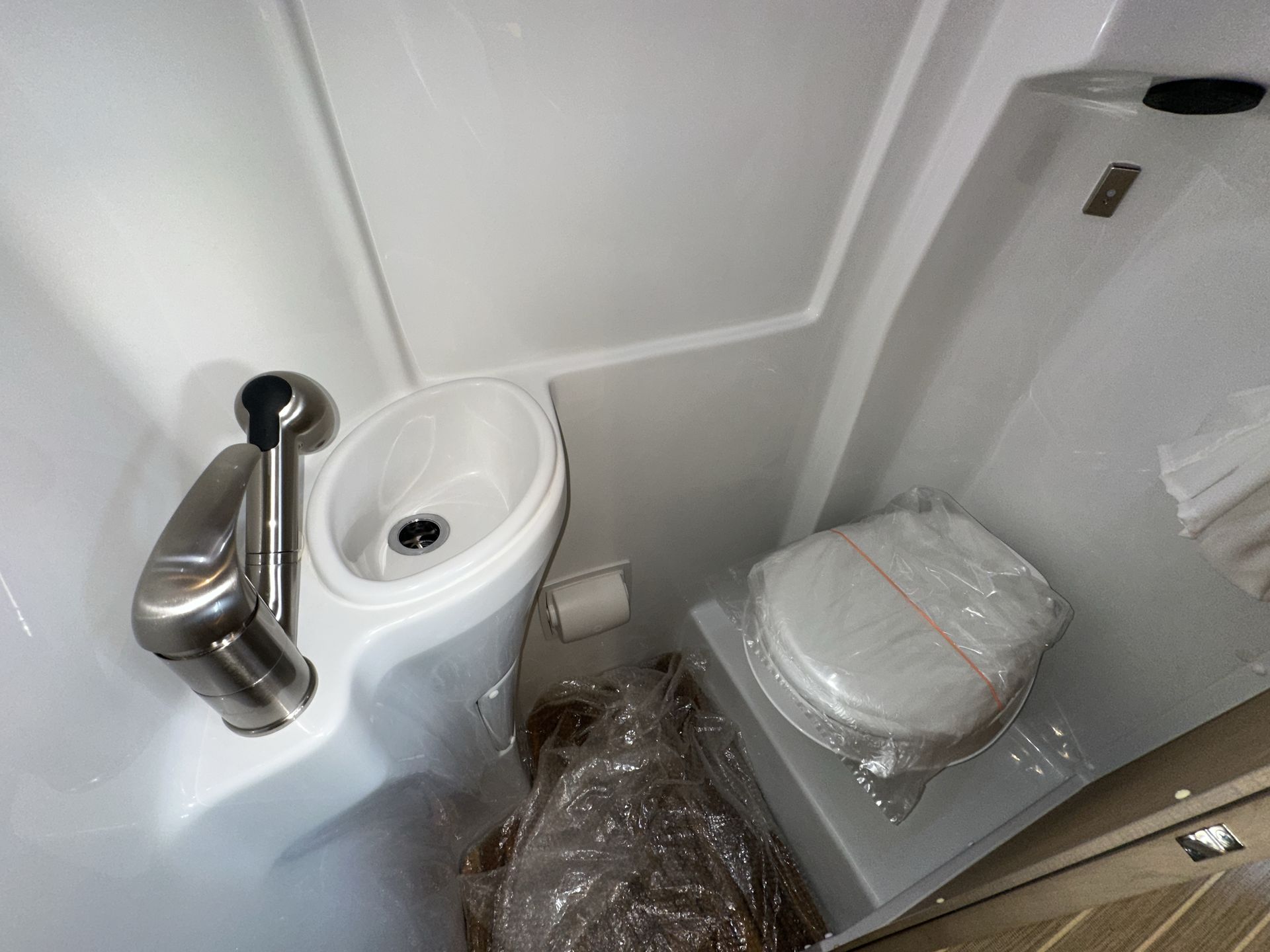 2026 Airstream 24GT Tommy Bahama Base