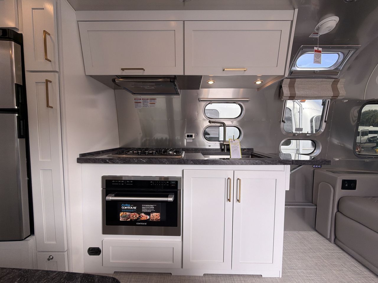 2026 Airstream 28RBQ Base