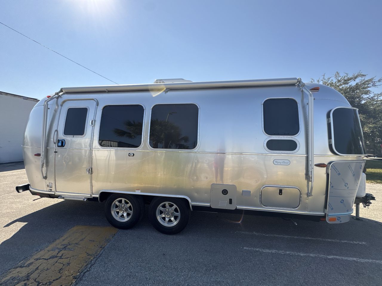 2026 Airstream 23FBT Base