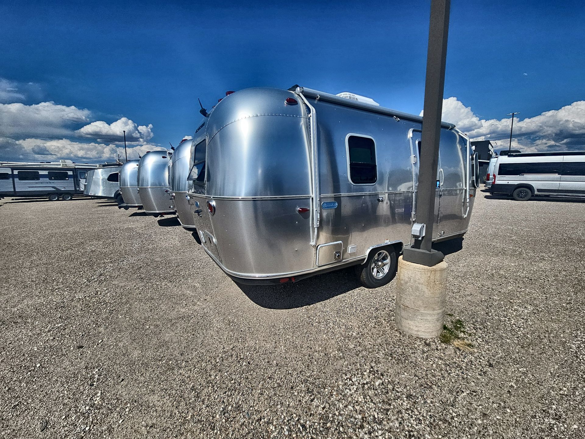 2025 Airstream 20FB Base