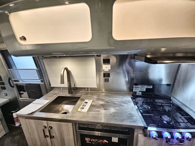 2025 Airstream 30RBQ Base