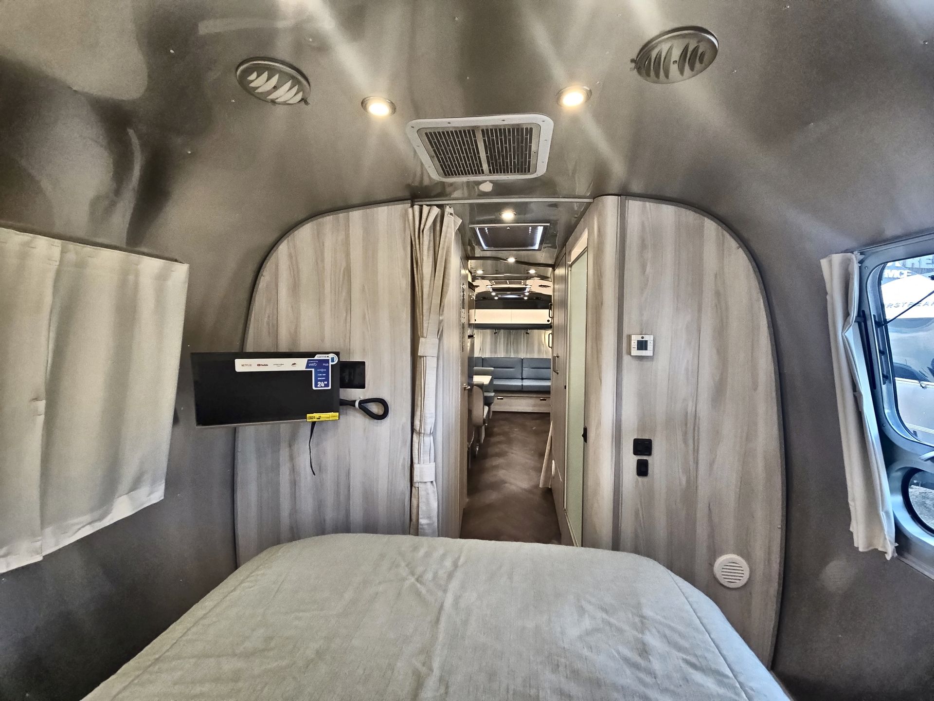 2025 Airstream 30RBQ Base