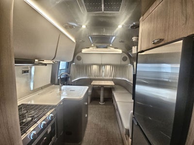 2026 Airstream 25FBQ Base
