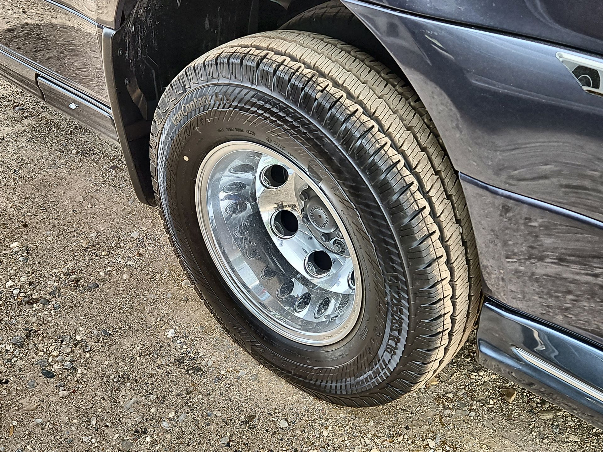 2025 Airstream 24GL Base