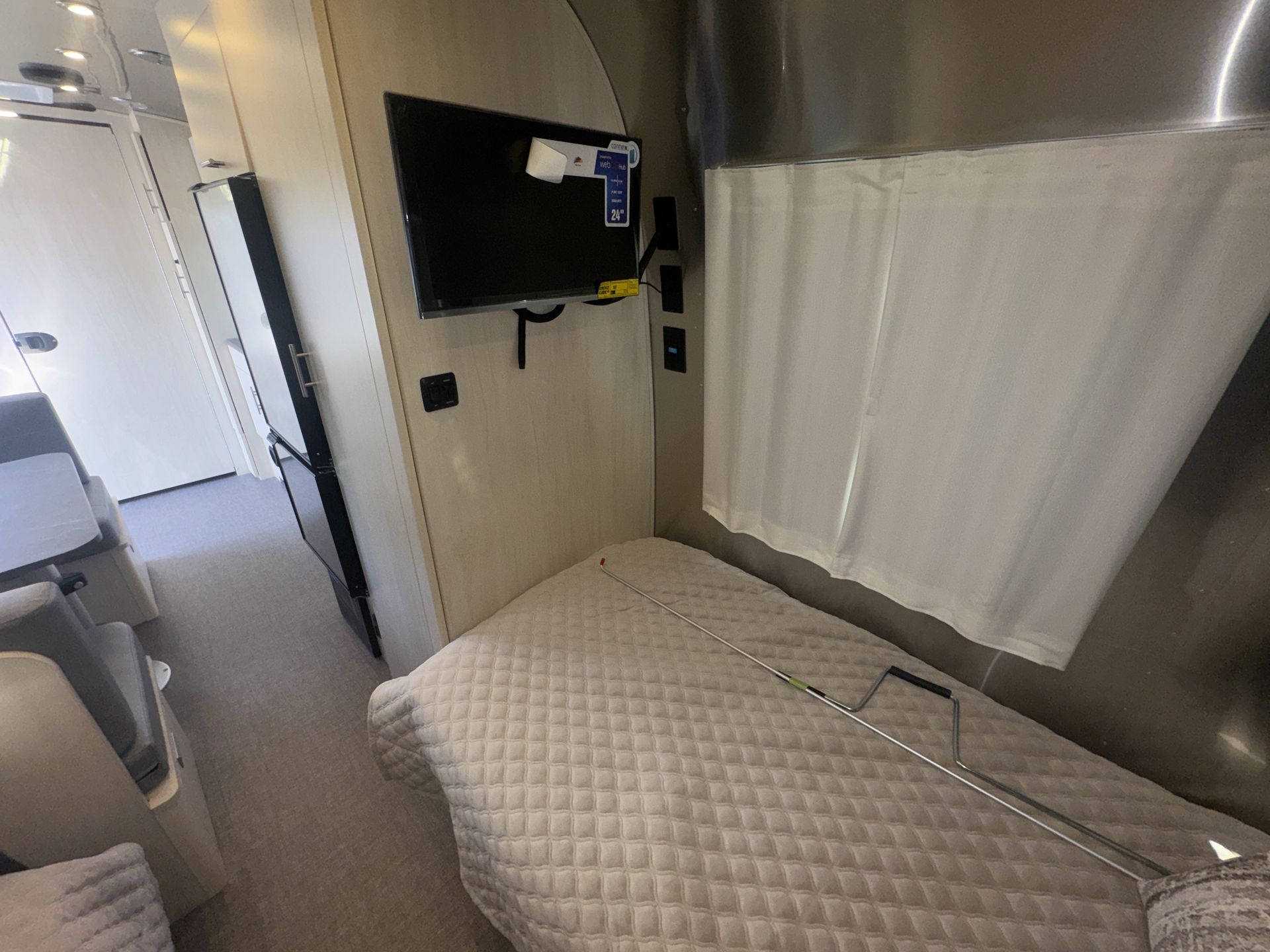 2026 Airstream 23FBT Base