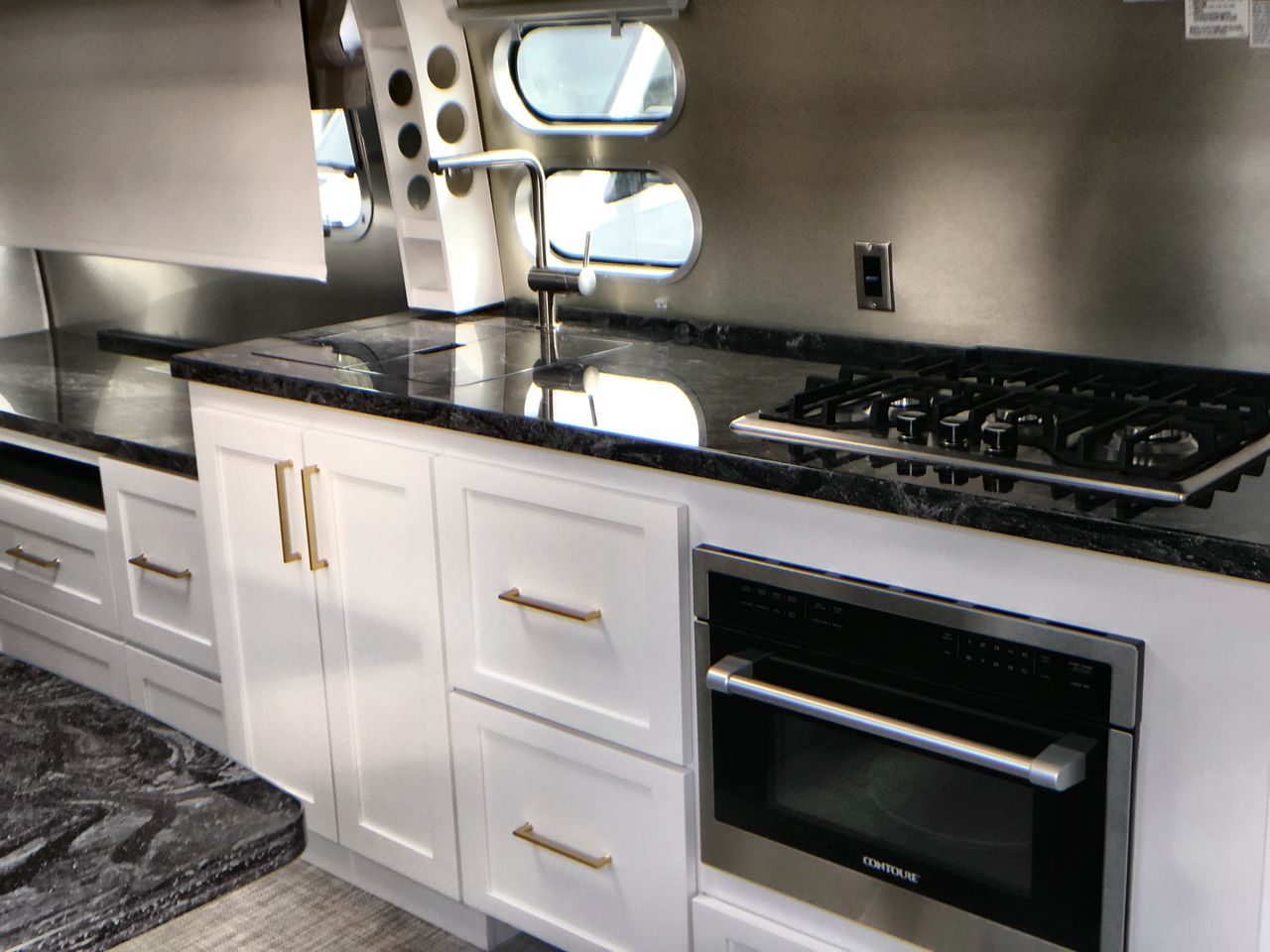 2026 Airstream 33FBT Base