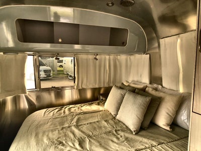 2026 Airstream 25FBQ Base