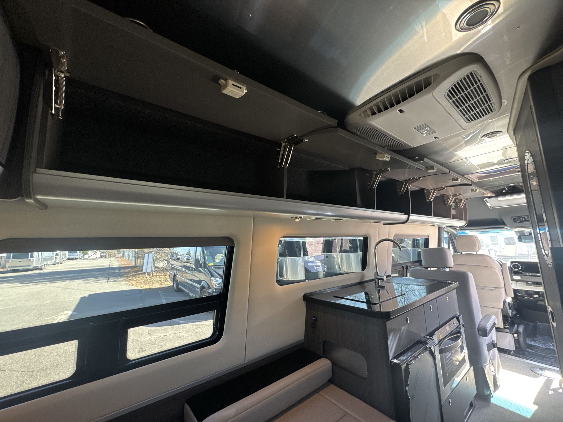 2025 Airstream 24GL Base