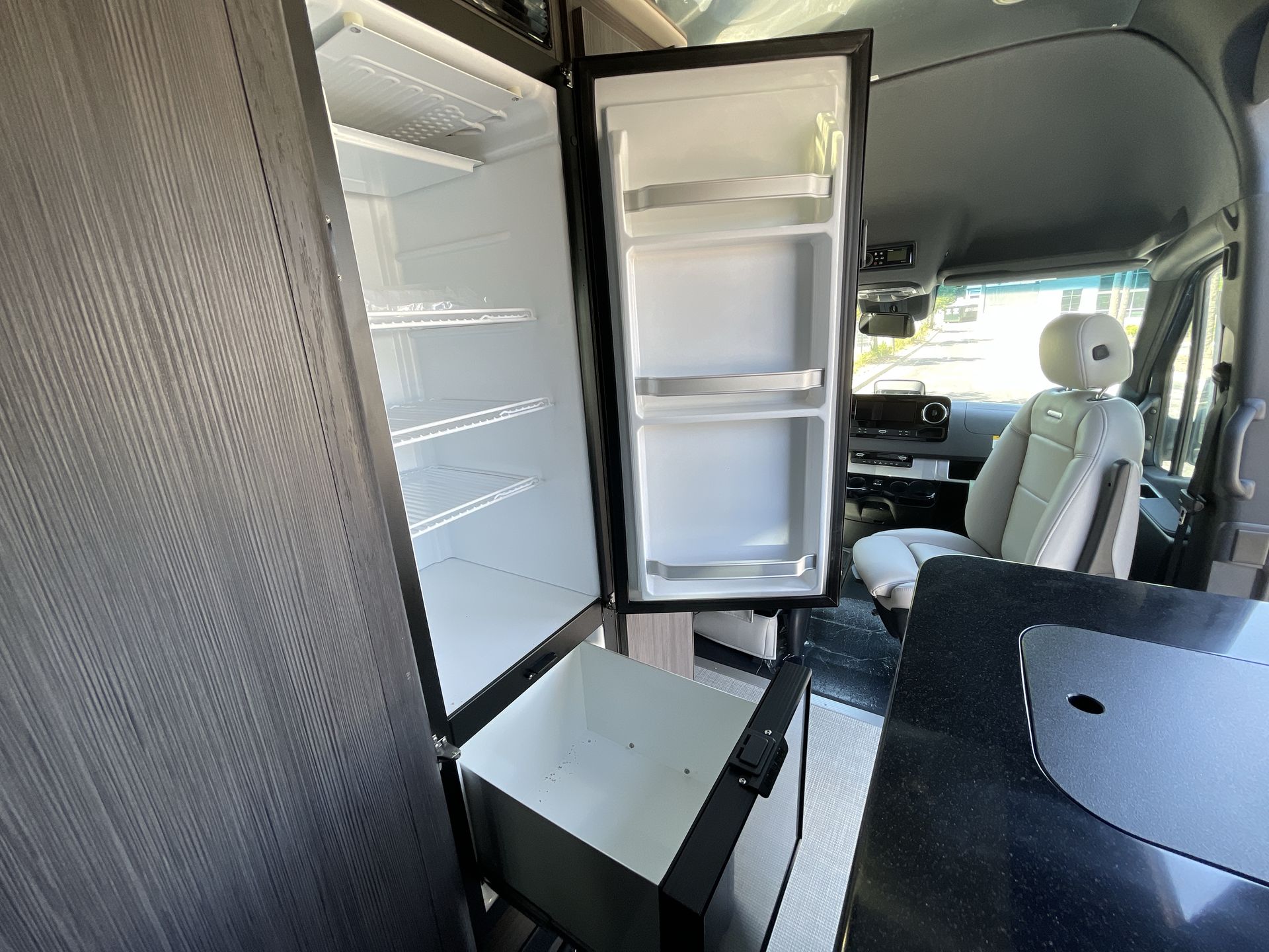 2025 Airstream 24GT Base