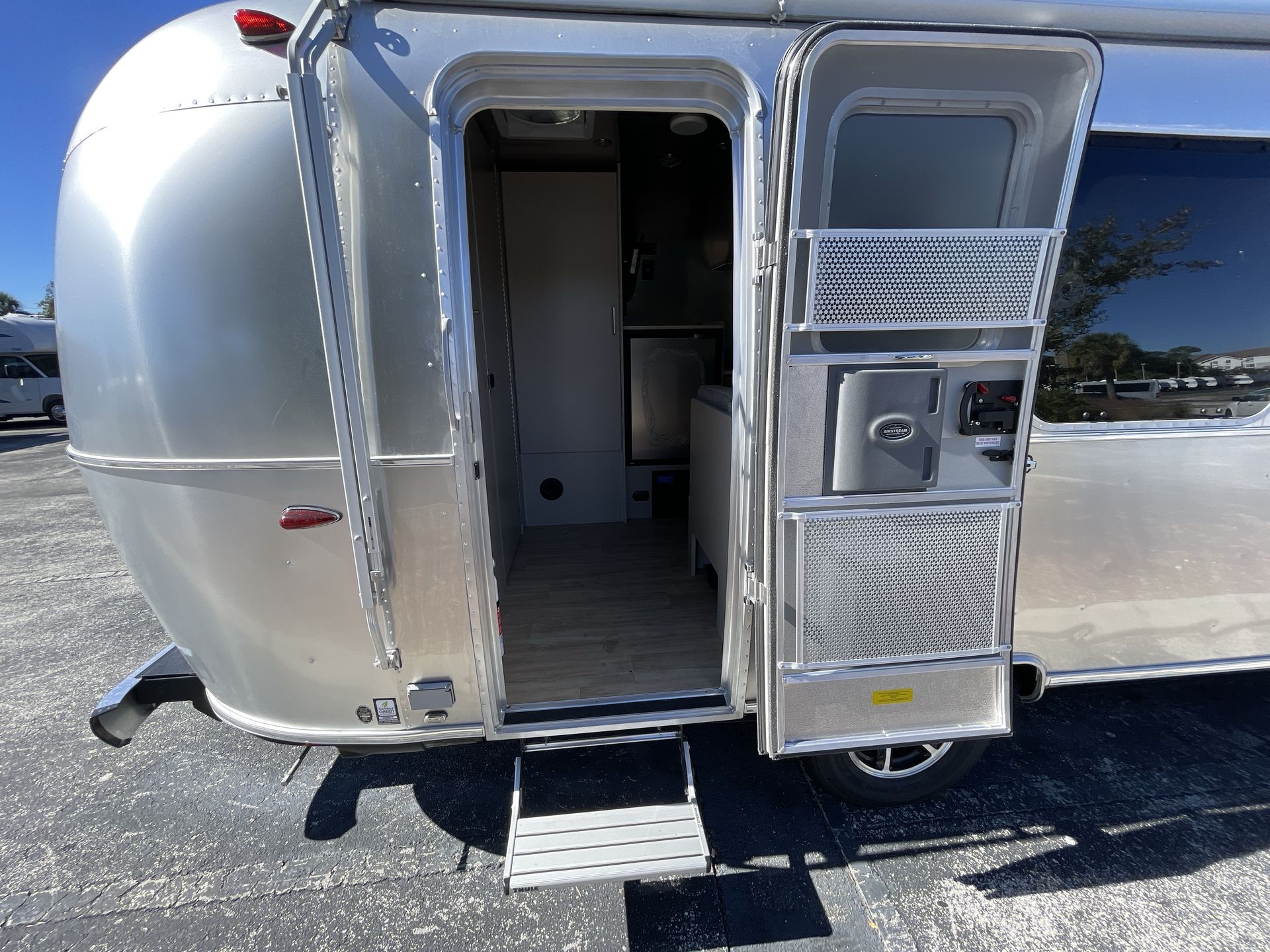2026 Airstream 22FB Base