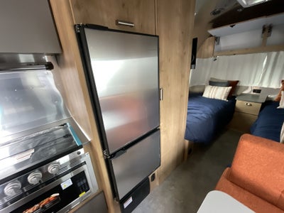 2025 Airstream 23FBT Base