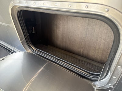 2026 Airstream 33FBT Base