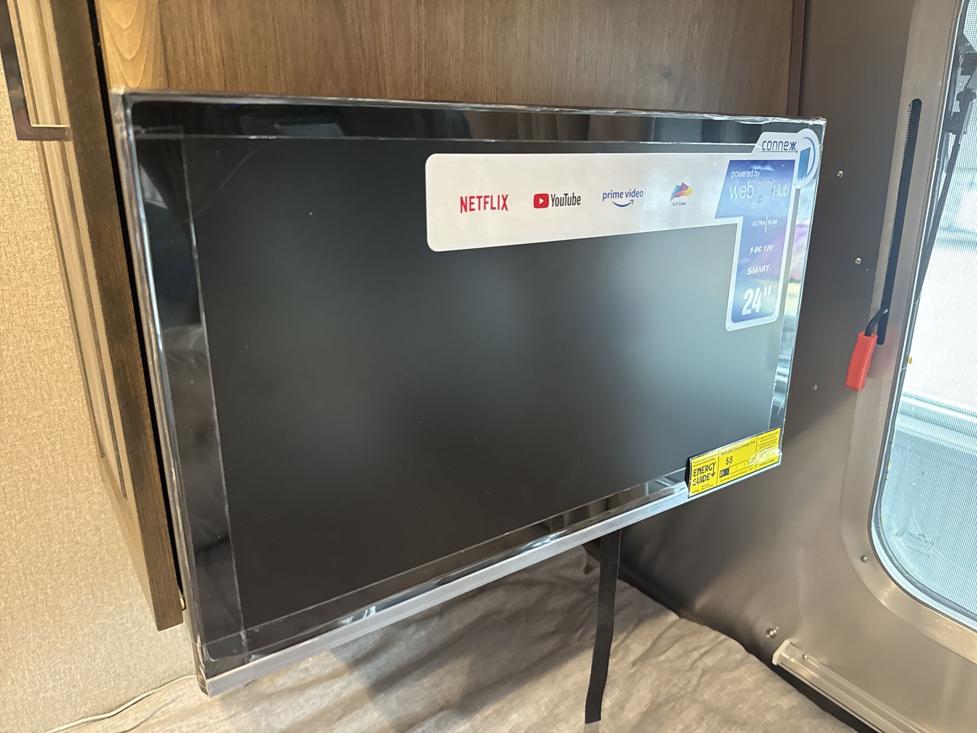 2026 Airstream 33FBT Base