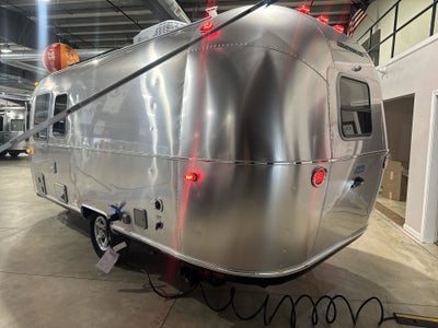 2026 Airstream 22FB Base