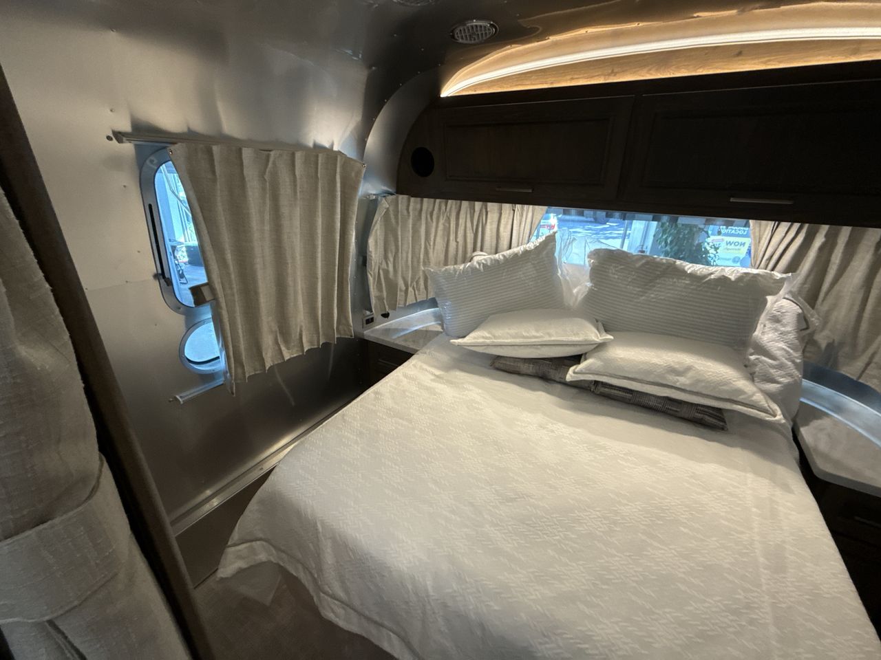 2026 Airstream 28RBQ Base
