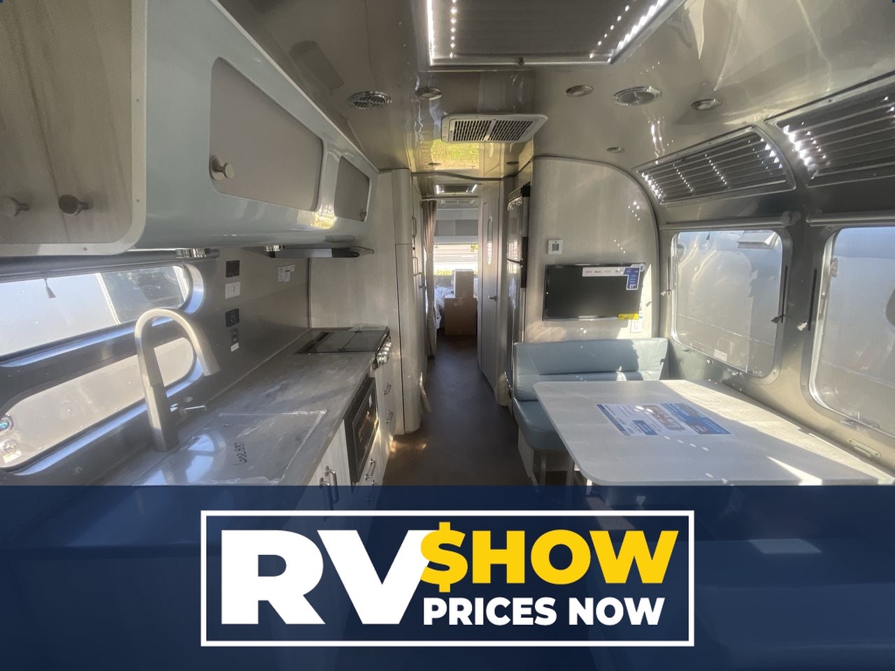 2026 Airstream 30RBT Base