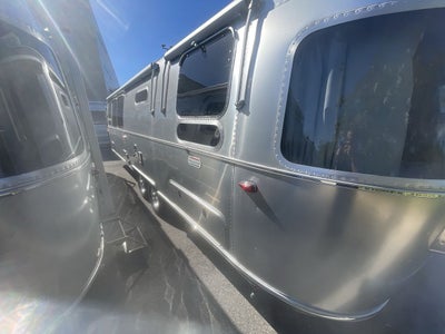 2026 Airstream 30RBT Base