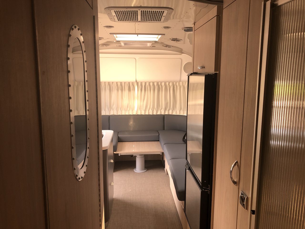 2026 Airstream 25FBQ Base