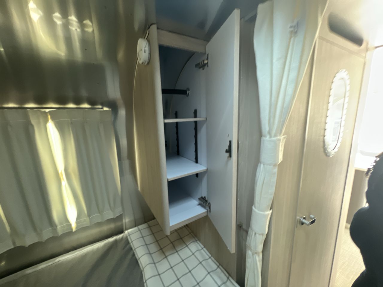 2026 Airstream 25FBT Base