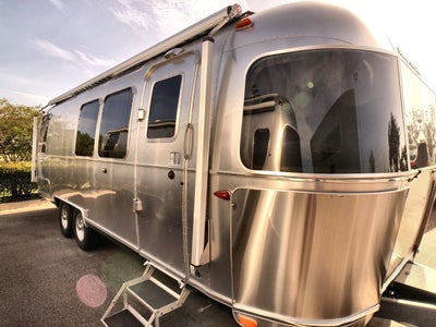 2026 Airstream 28RBT Base