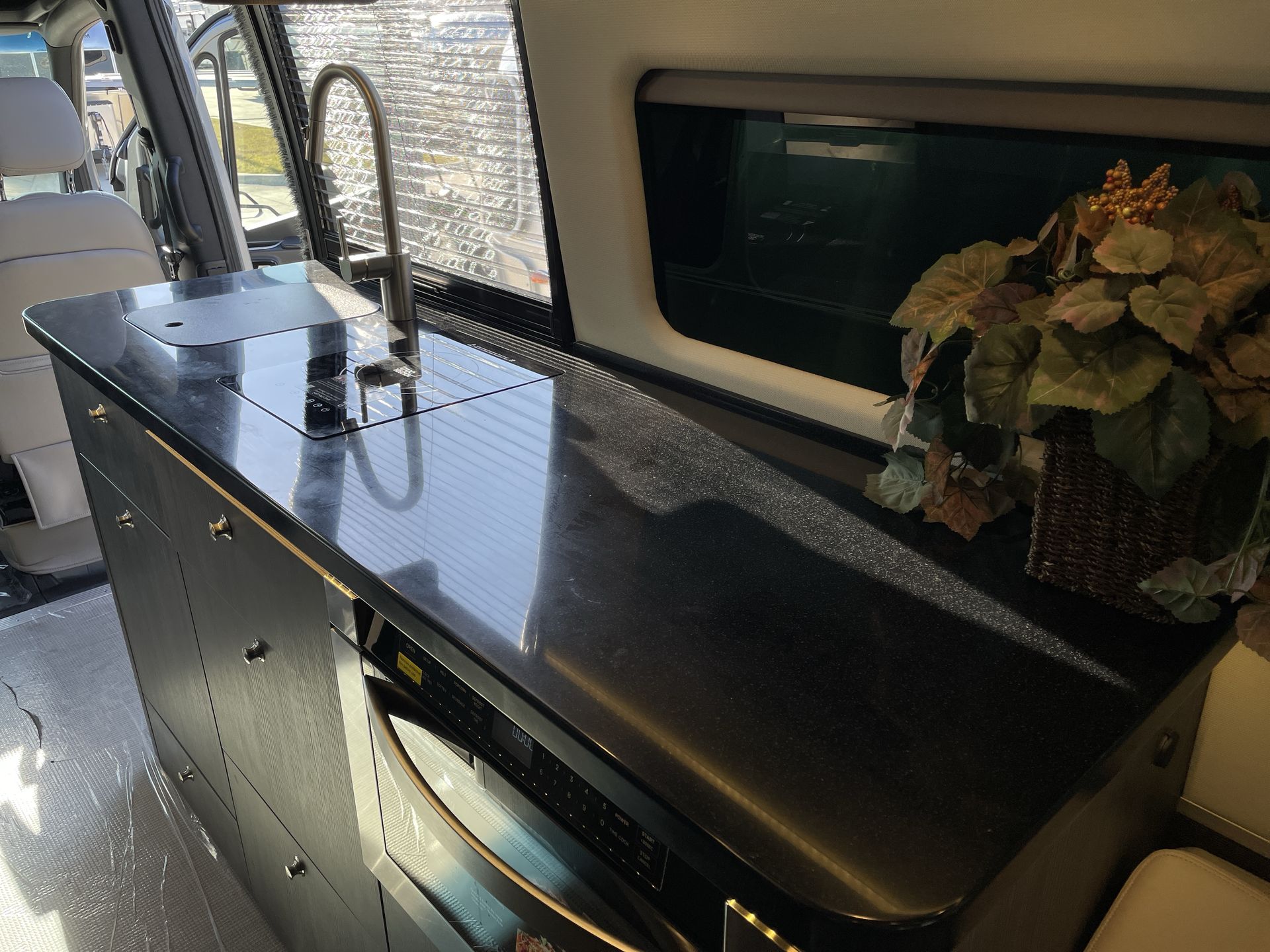 2026 Airstream 24GT Base