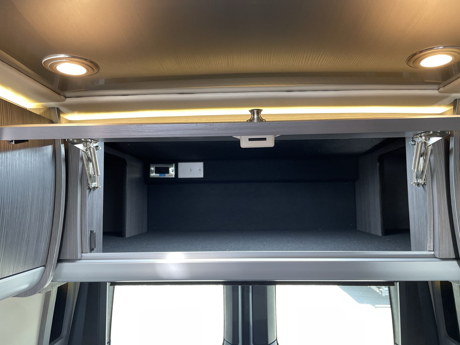 2026 Airstream 24GT Base