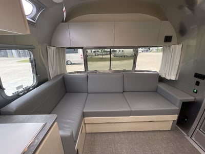 2026 Airstream 28RBQ Base